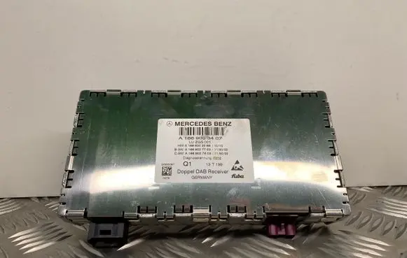 Mercedes-Benz E W212 Antenna control unit A1669003407 A1668202089 A1669027703