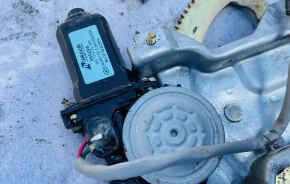 KIA Sorento Rear door window regulator motor xh102pa