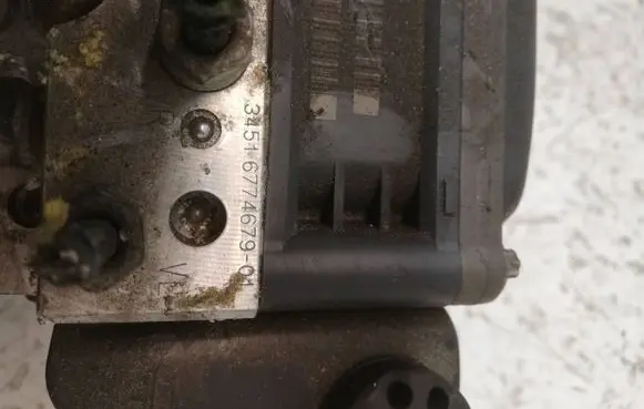 BMW 5 E60 E61 ABS Pump 34516781968 34516774679