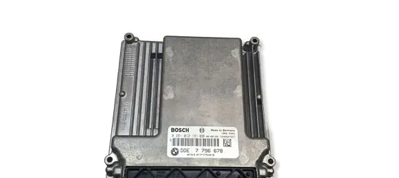 BMW 5 E60 E61 Engine control unit/module 7796678