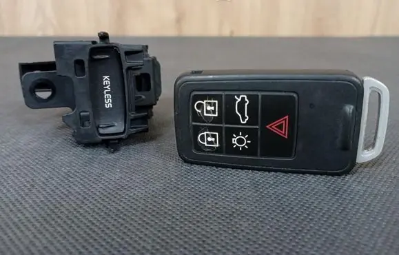 Volvo V40 Cross country Ignition lock AH4N15607AE