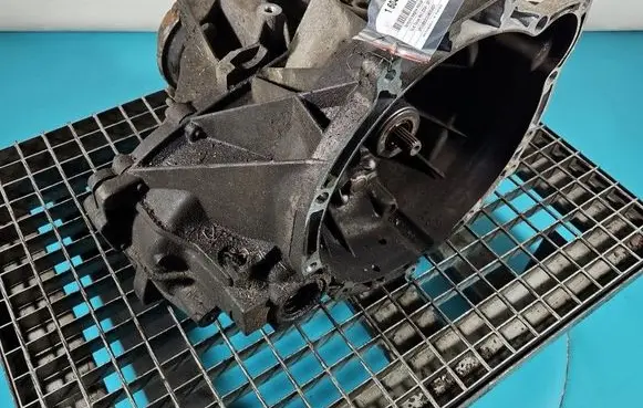 Ford Focus Manual 5 speed gearbox 3M5R7002ND IMPRK1604689