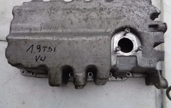 Volkswagen PASSAT B6 Oil sump 03G103603AB