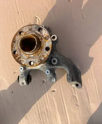 Audi Q3 F3 Stub axle 5QF505436H 5QE501611D