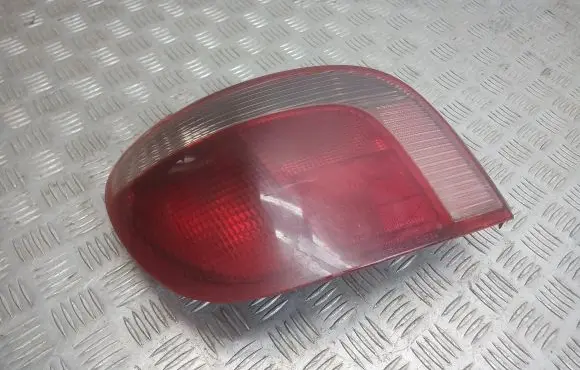 Toyota Yaris Rear/tail lights