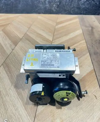 Mercedes-Benz E W211 ABS Pump A0054318112 0265250098