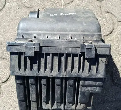 Citroen C4 I Picasso Air filter box cover 