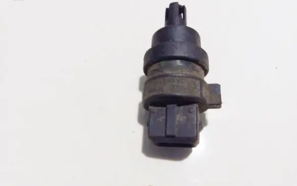Volkswagen Polo Intake air temperature sensor 028906081