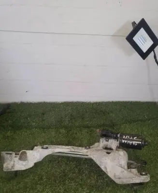 Jaguar S-Type Engine mounting bracket 2R83-17500-AA