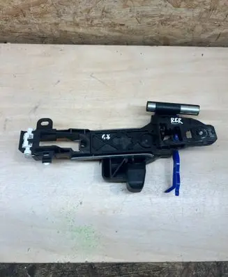 Lexus RX 450H Rear door exterior handle/bracket 