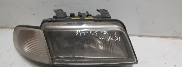 Audi A4 S4 B5 8D Headlight/headlamp 1307022195