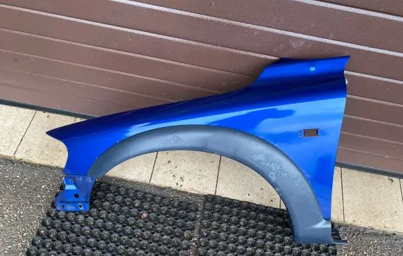 Volvo XC70 Fender