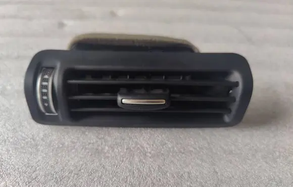 Audi A6 C7 Dashboard side air vent grill/cover trim 4G0819210E