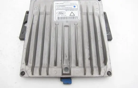 Ford Focus Engine control unit/module 3S7Q9F954AC