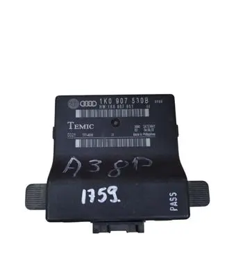 Audi A3 S3 8P Gateway control module 1K0907530B