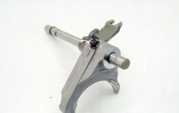 Mitsubishi Space Star Gear selector/shifter in gearbox 