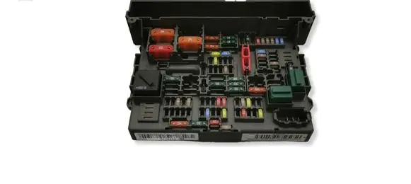 BMW 1 E81 E87 Fuse module 9119444