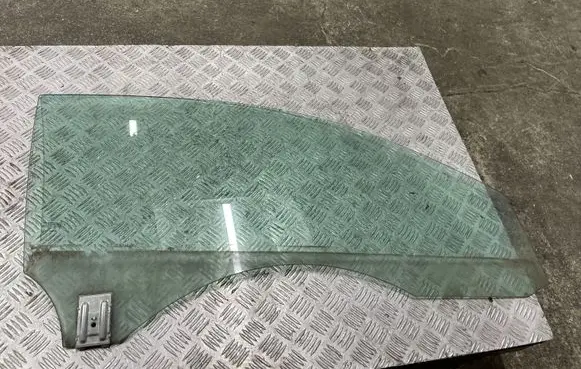Mercedes-Benz CLK A209 C209 Front door window/glass (coupe) 