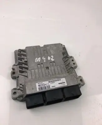 Volvo V50 Engine control unit/module ECU 30788975 S180134001B