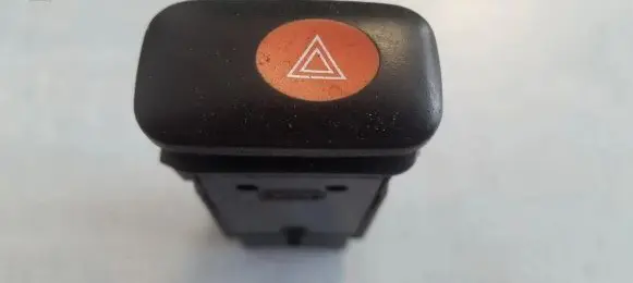 KIA Clarus Hazard light switch