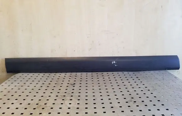 Opel Frontera B Front door trim (molding) 9712A1093