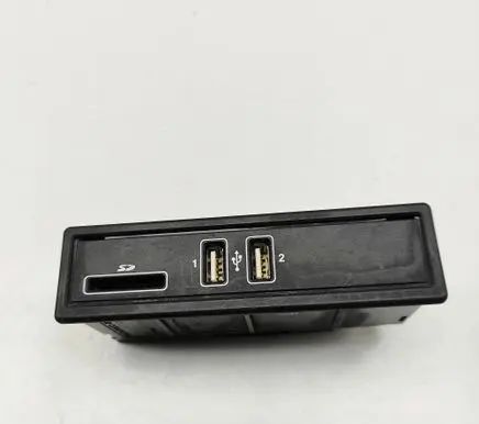 Mercedes-Benz CLS C257 USB socket connector A2138200401