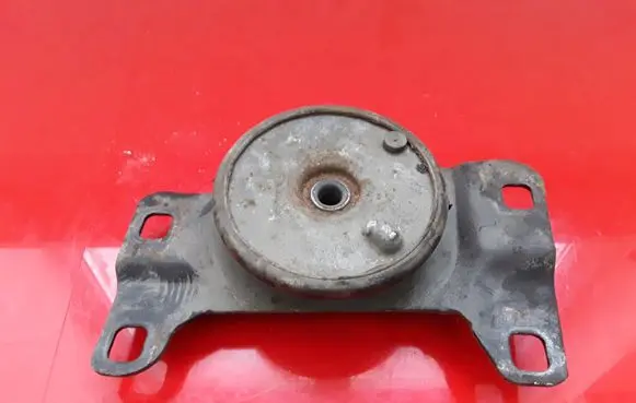 Ford Focus Gearbox mount 585183