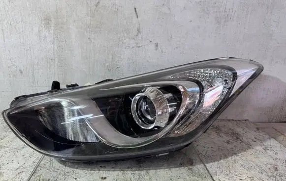 Hyundai i30 Headlight/headlamp 92101A6020 92101A6110 92101A6100