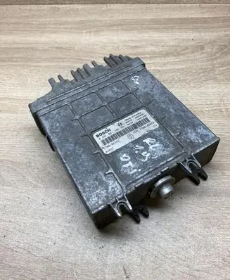 Renault Laguna I Engine control unit/module ECU 7700105952 7700108382 0281001766
