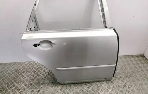 Volvo XC90 Rear door 