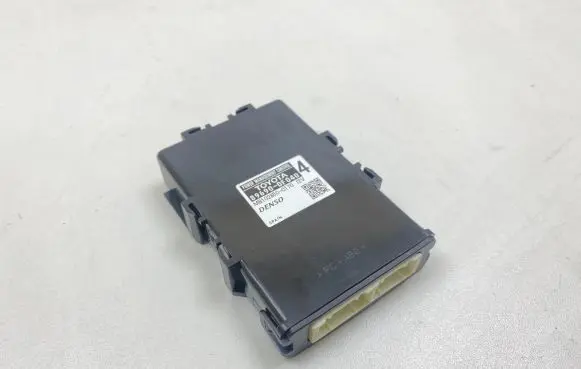Toyota Verso Other control units/modules 896900F040 MB1028500170