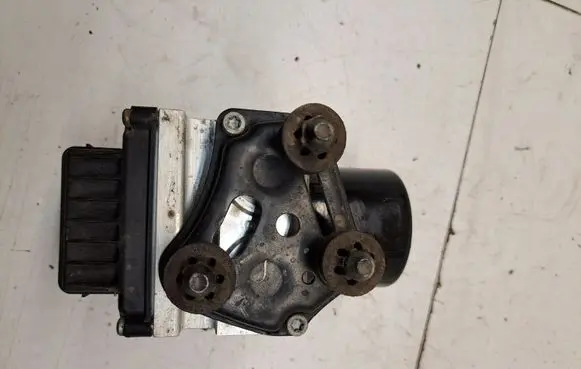 Volkswagen PASSAT B6 ABS Pump 3C0614095P