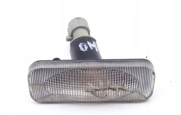 Opel Omega B1 Front fender indicator light 09231167