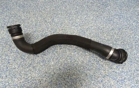 BMW 7 G11 G12 Engine coolant pipe/hose 8581029