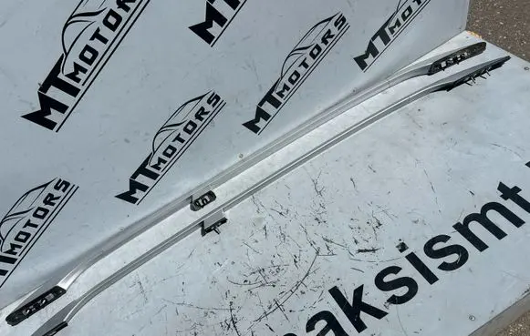 Volvo V70 Roof bar rail 
