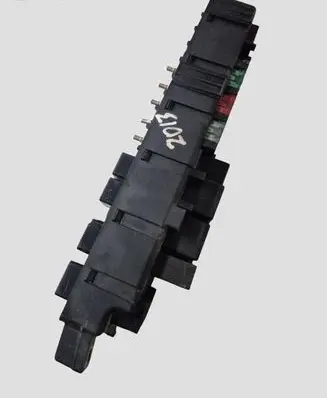 Volvo XC90 Fuse module 30728008 518828108