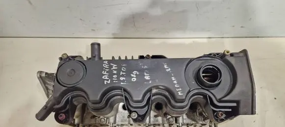 Opel Zafira B Engine head 55193081