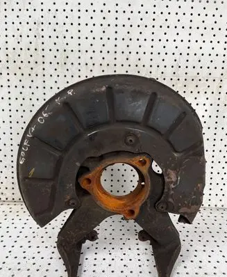 Volkswagen Golf Plus Front wheel hub spindle knuckle