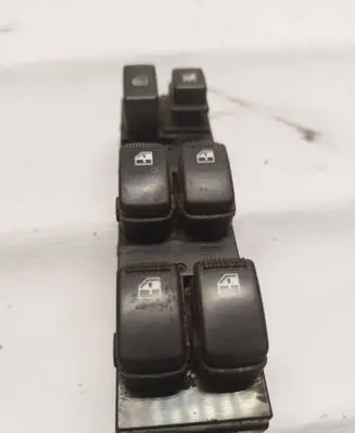 Hyundai Tucson LM Electric window control switch