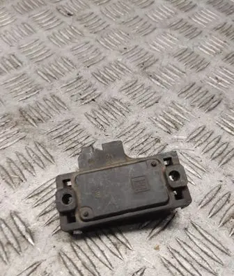 Renault Megane I Air pressure sensor 8761330
