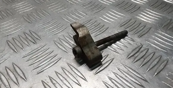 Mercedes-Benz E W212 Fuel Injector clamp holder