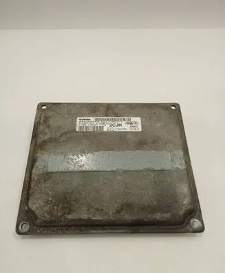 Ford Fiesta Engine control unit/module 6S6112A650FH S120977315H E111002081