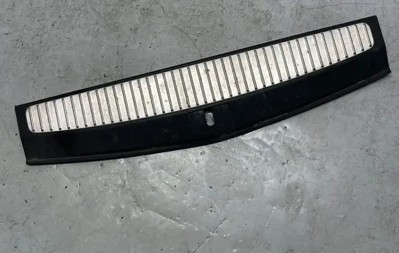 Opel Astra J Trunk/boot sill cover protection 13261725 322225228
