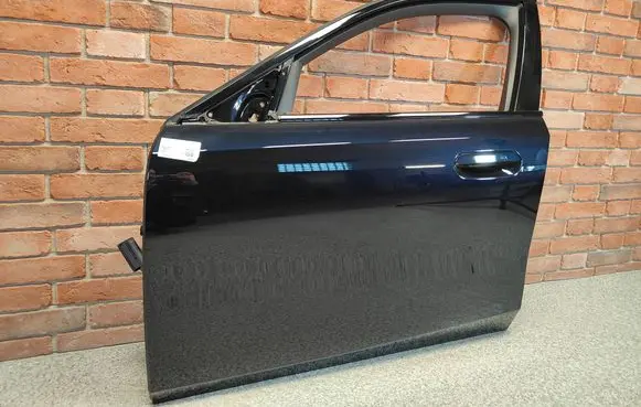 BMW i5 G60 Front door 5A32EA3