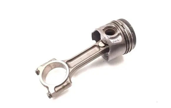 Renault Clio III Piston with connecting rod K9K608