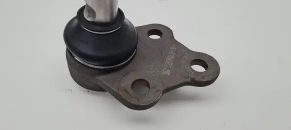 Mercedes-Benz Vito Viano W638 Front ball joint VKDS318006 0818