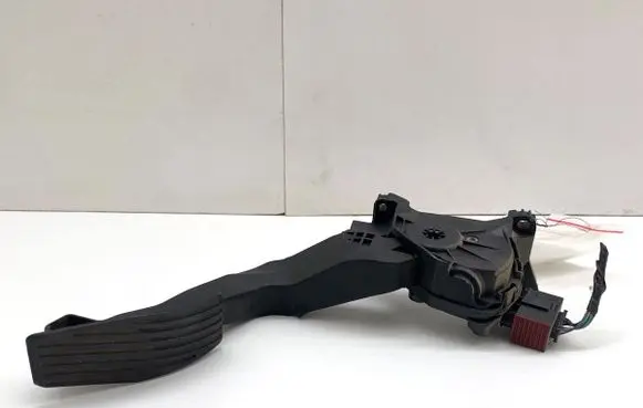 Fiat Tipo Accelerator throttle pedal 51987018