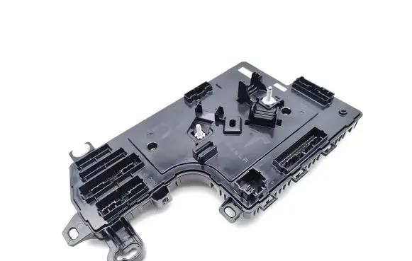 Tesla Model 3 Central body control module 110034000H