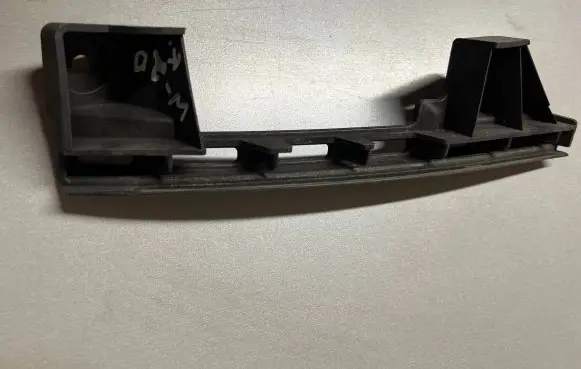 Volkswagen Caddy Front bumper mounting bracket 1T0807889B DNW013837