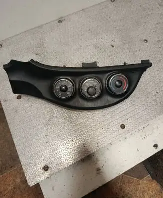 Toyota Yaris Climate control unit 554060D490 20491